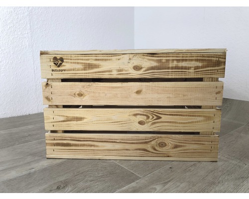 Drevená debna s logom Buildify