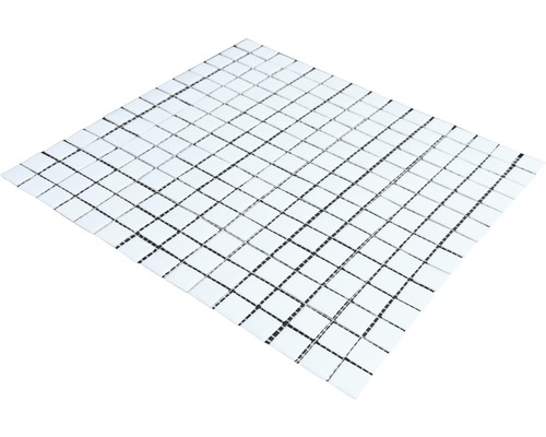 Mozaiková dlaždica s malými štvorcovými prvkami