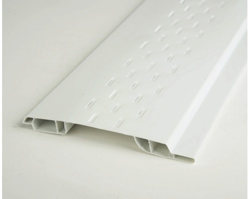 Plastový podhľad strechy s vetracími otvormi