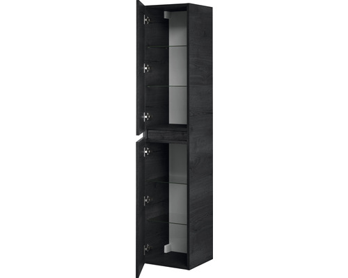 Otvorená vysoká kúpeľňová skrinka so sklenenými policami