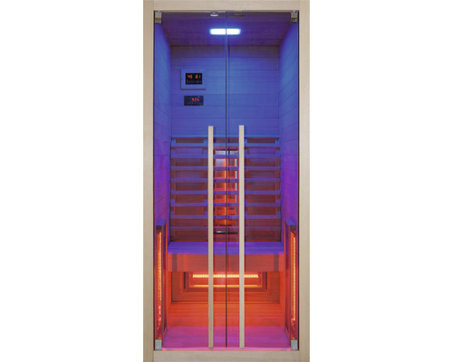Infračervená sauna s presklenými dverami a drevenými sedadlami