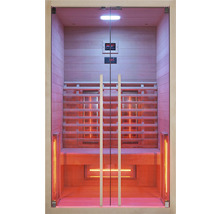 Infračervená sauna so sklenenými dverami a drevenými lavicami