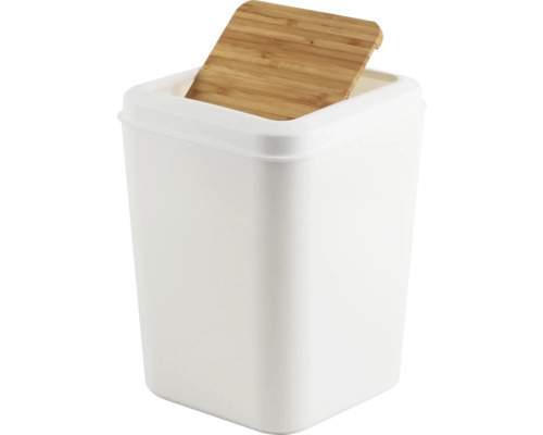 Plastový odpadkový kôš s bambusovým vekom