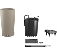 Vysoký kvetináč so zavlažovacím systémom a príslušenstvom