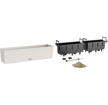 Kvetináč so zavlažovacím systémom a príslušenstvom