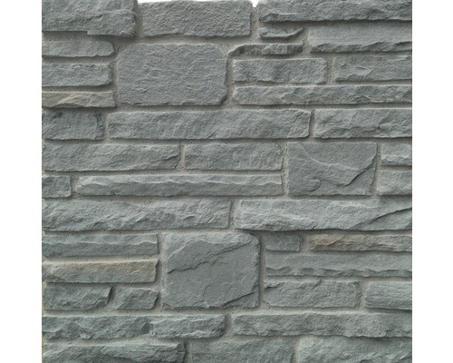 Detail obkladu steny s imitáciou kameňa