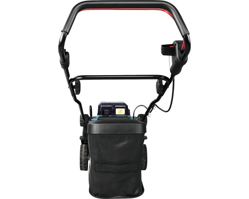 Pohľad zhora na kosačku na trávu so zberným košom.