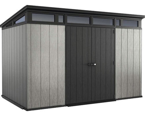 Záhradný domček s dvojkrídlovými dverami a oknami