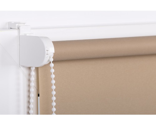 Roleta s retiazkovým mechanizmom