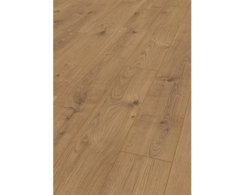 Položená laminátová podlaha s vzhľadom dreva