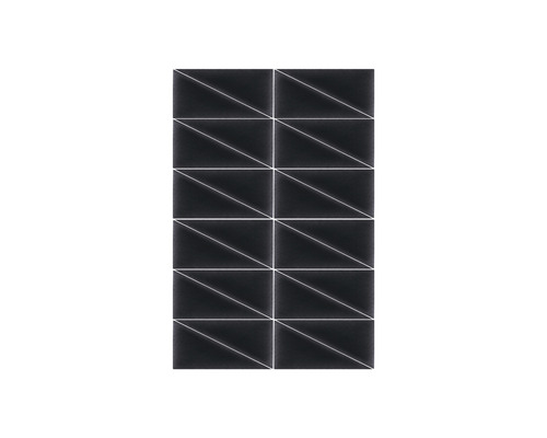 Obdĺžnikové tmavé dlaždice s geometrickým vzorom.