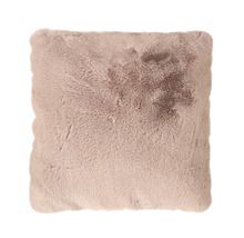 Štvorcový ozdobný vankúš so vzhľadom kožušiny