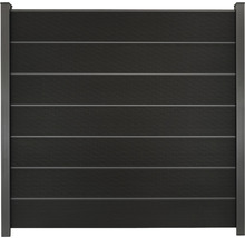 Záhradný plot z drevených lamiel