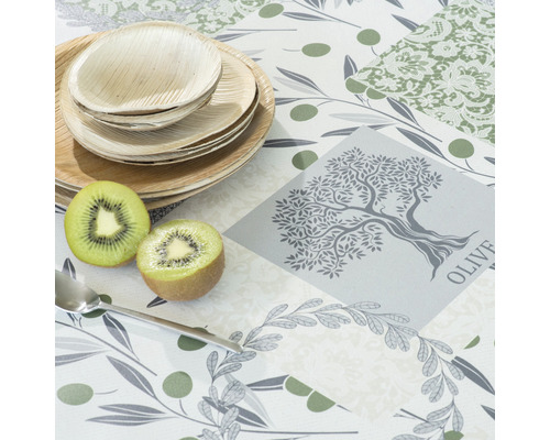 PVC obrus metráž Venilia Nyons šírka 140 cm Dekorácia stola s látkovými obrúskami, drevenými taniermi a kiwi