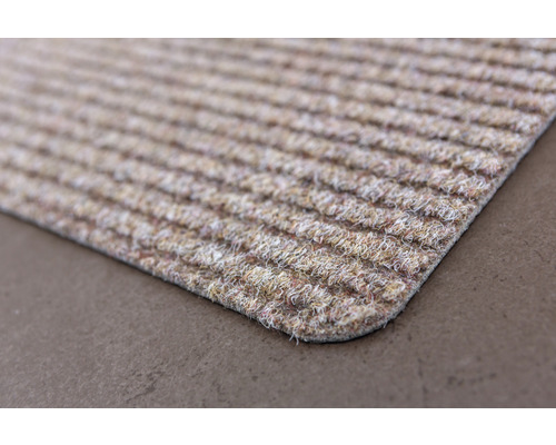 Rohožka s rebrovaným povrchom