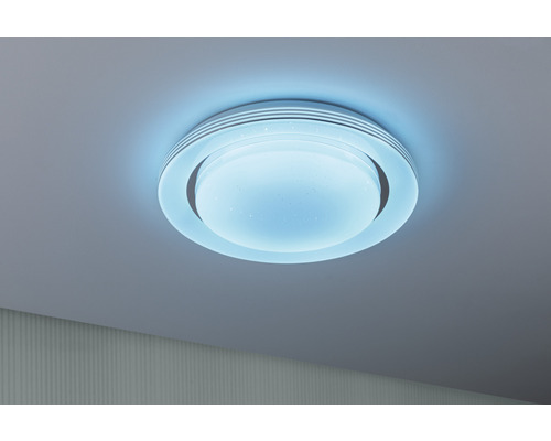 Okrúhle stropné svietidlo namontované na strope