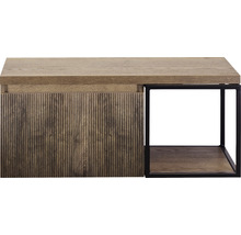 Konferenčný stolík s drevenou štruktúrou a otvorenou úložnou priehradkou