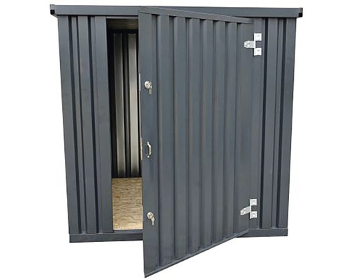 Kovový záhradný domček s otvorenými dvojkrídlovými dverami