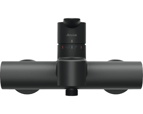 Logo Ravak na čiernej sprchovej batérii na omietku