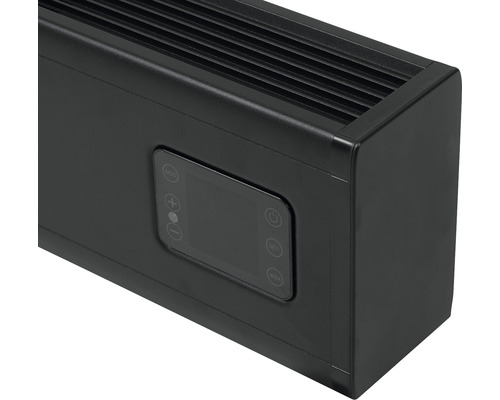 Detailný pohľad na čierne ohrievač s ovládacím panelom