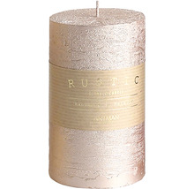 Dekoratívna stĺpová sviečka s rustikálnou textúrou