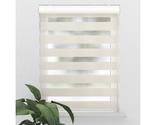 Béžová dvojitá roleta na okne