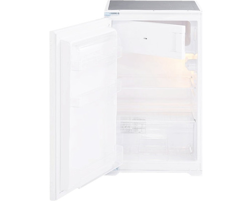 Otvorená, prázdna chladnička