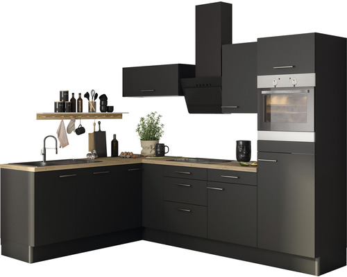 Kompletná kuchyňa s drezom, digestorom, hornými skrinkami a vstavanou rúrou