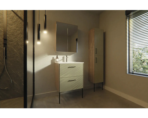 Moderná kúpeľňa s umývadlovou skrinkou, zrkadlovou skrinkou a vysokou skrinkou