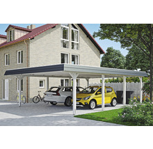 Kryté parkovacie státie s dvoma zaparkovanými autami pred domom