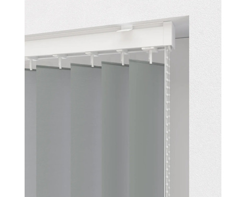 Vertikálna žalúzia s lamelami a ovládacou retiazkou