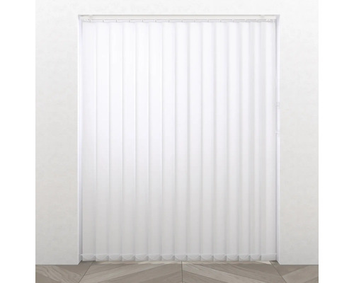 Vertikálna žalúzia ako ochrana súkromia a slnka pred oknom