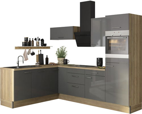Kompletná kuchyňa s drezom, sporákom, digestorom a vstavanou rúrou v sivo-hnedoom prevedení