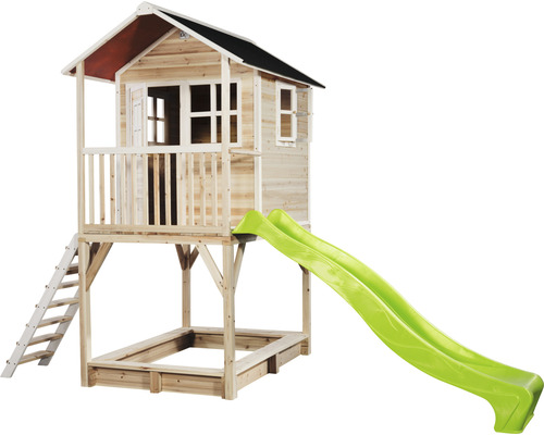 Drevený domček na hranie so šmykľavkou a pieskoviskom