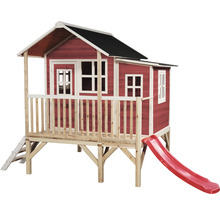 Drevený domček na hranie so šmýkačkou a krytou verandou