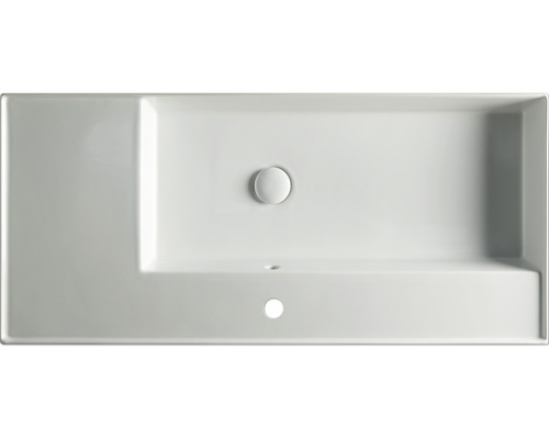 Pohľad zhora na obdĺžnikové umývadlo s prepadom