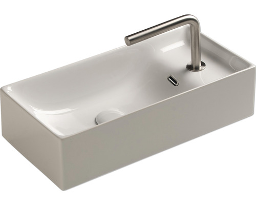 Obdĺžnikové umývadlo na dosku s batériou