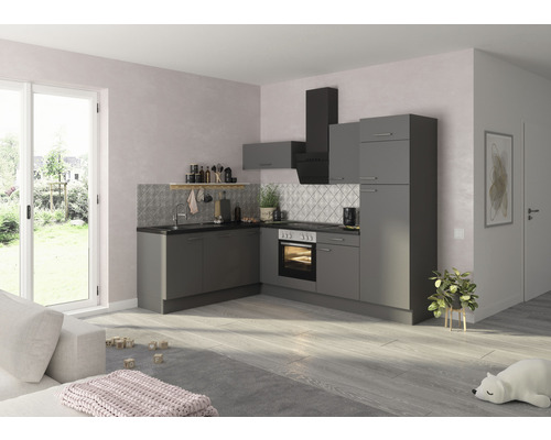 Sivá vstavaná kuchyňa s digestorom v modernej izbe