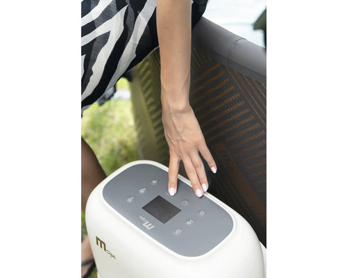 Ovládací panel vírivky MSpa s rukou