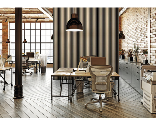 Kancelársky priestor so stolmi, stoličkami, osvetlením a kancelárskymi potrebami v modernom dizajne