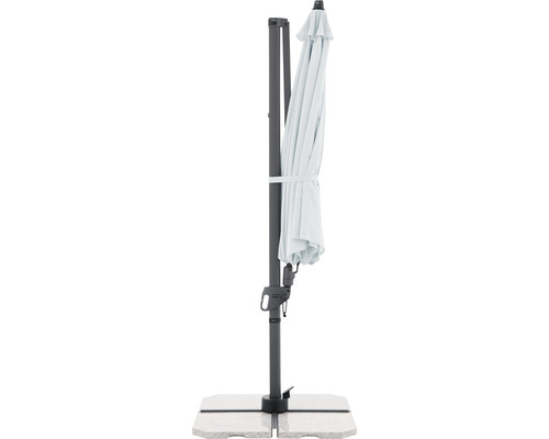 Zatvorený slnečník s bočnou nohou s podstavcom