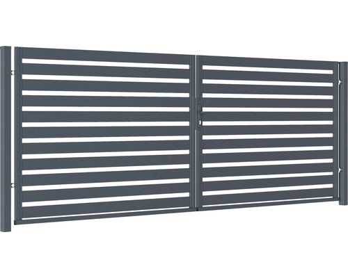 Dvojkrídlová brána s vodorovnými lamelami pre vonkajšie použitie
