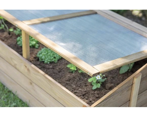 Vyvýšený záhon s otvoreným dreveným pareniskom