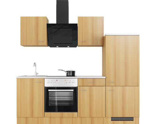 Kuchynská linka s drezom, sporákom, digestorom a skrinkami