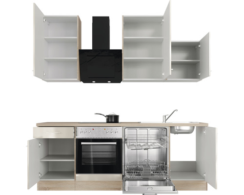 Kuchynská linka so závesnými skrinkami, digestorom, drezom, sporákom a umývačkou riadu