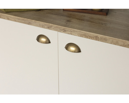 Skrinky s mušľovými úchytmi