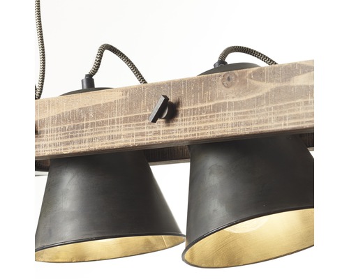 Závesná lampa s dreveným nosníkom a tienidlami
