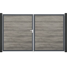 Dvojkrídlová brána s dreveným vzhľadom a kovovým rámom