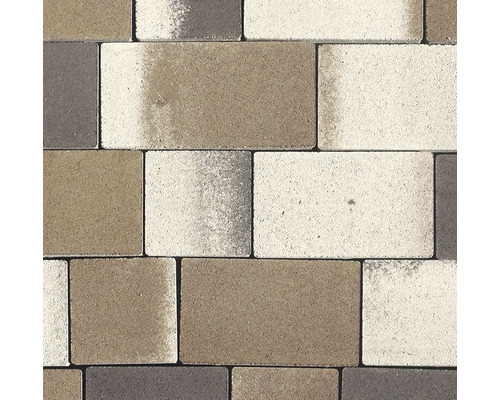 Betónové dlažobné kocky položené vo väzbe