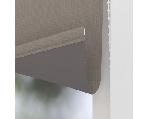 Roleta s textilnou štruktúrou a zatemňovacou vrstvou